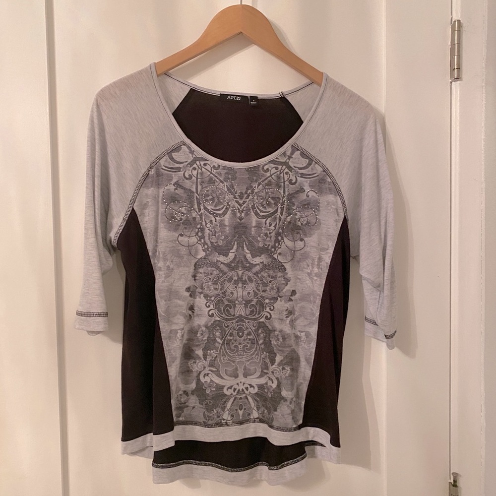 Apartment 9 3/4 sleeve graphic tee